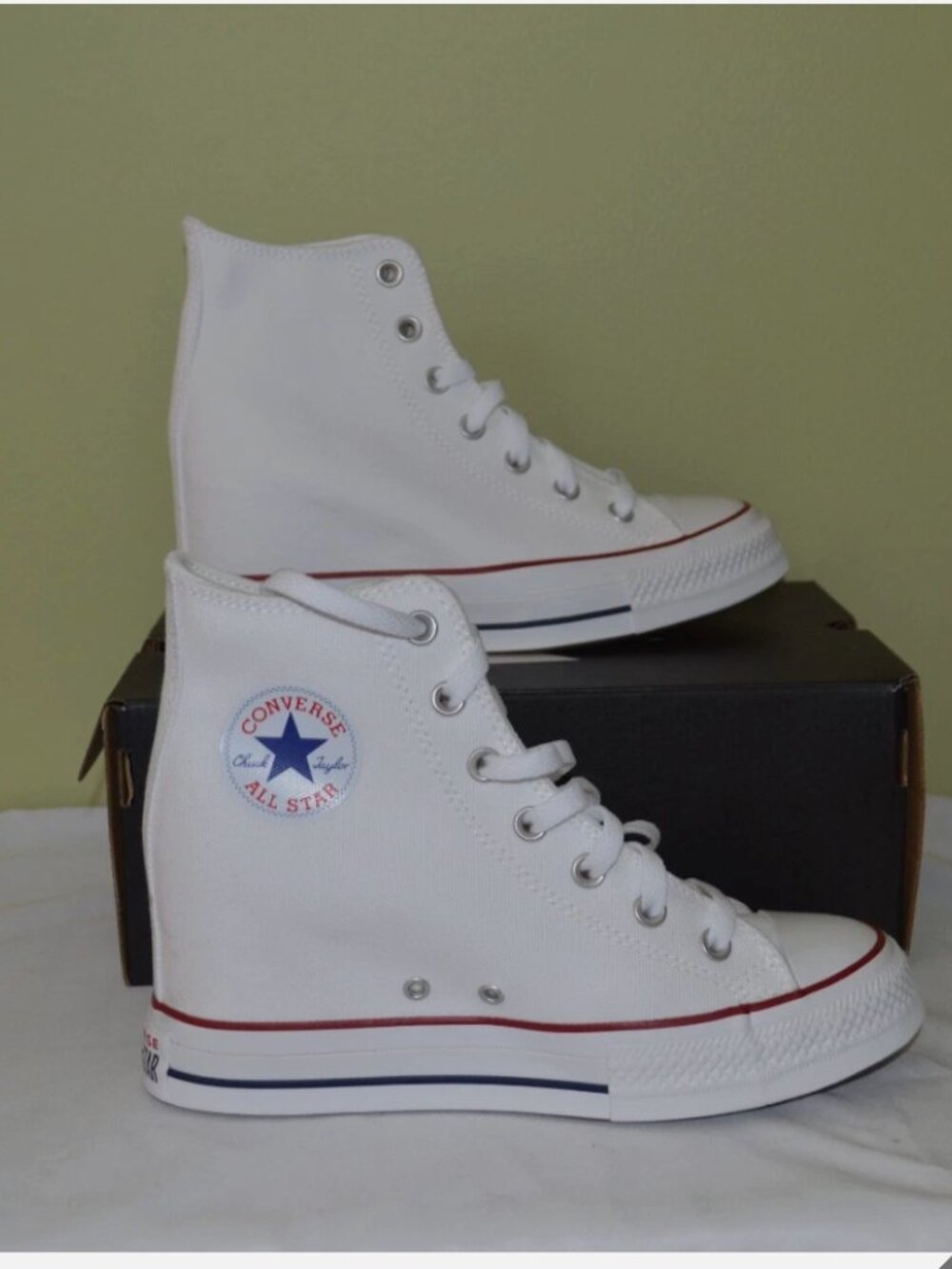 Converse Chuck Taylor All Star Wedge Platform Womens 8.5 White A11908C NIB